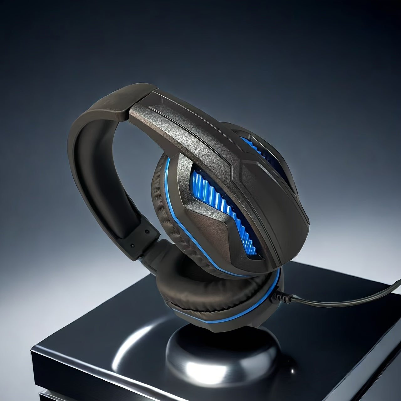 H4 Over-Ear Headphones with Deep Bass, Wired, Suitable for Internet Cafes, Gaming, Music Playback, Online Classes on Mobile, And General Use with Desktop And Laptop Microphones for Both Men And Women