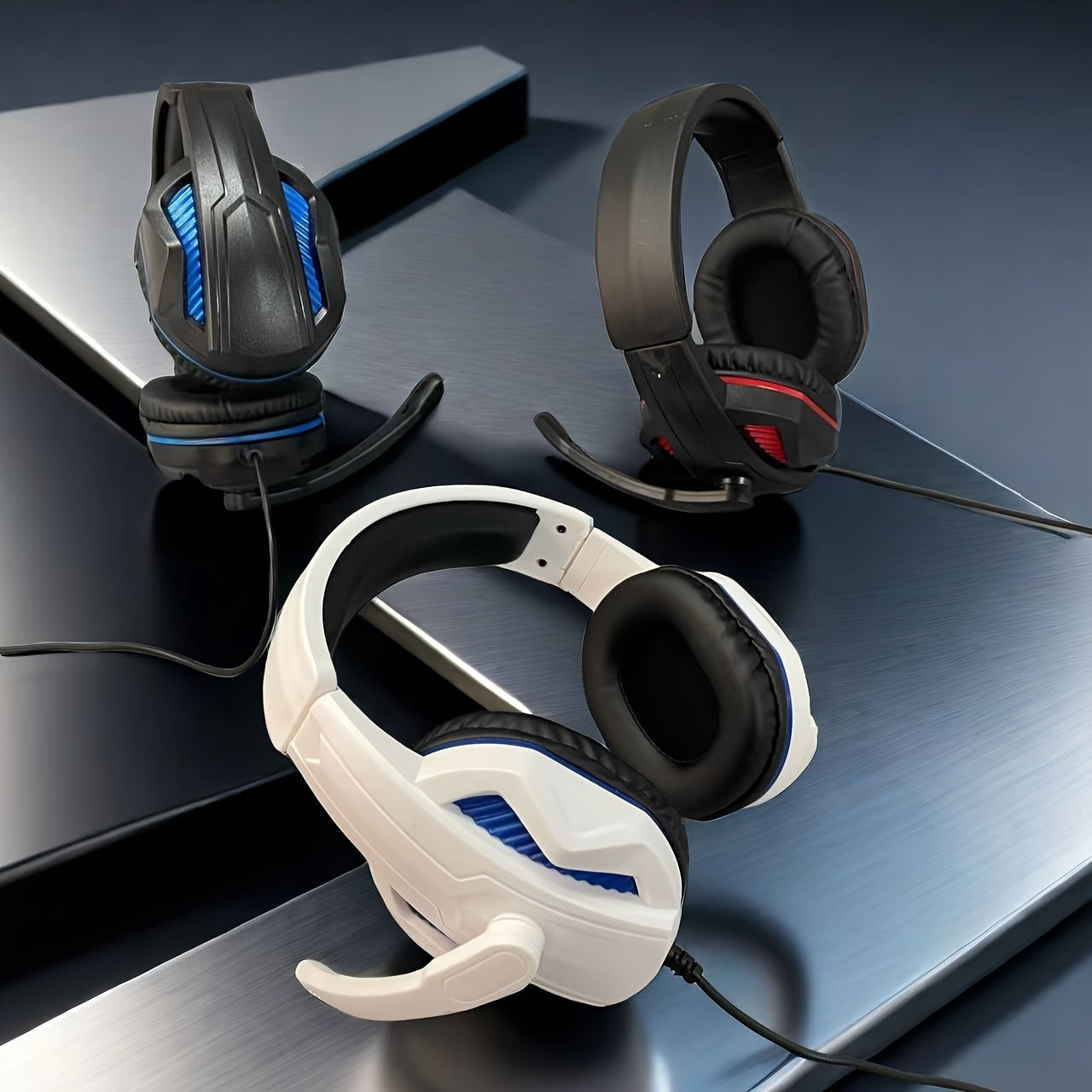 H4 Over-Ear Headphones with Deep Bass, Wired, Suitable for Internet Cafes, Gaming, Music Playback, Online Classes on Mobile, And General Use with Desktop And Laptop Microphones for Both Men And Women