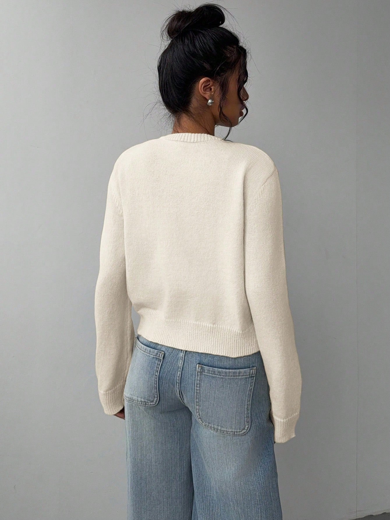 Chic Round Neck Slim Knit Cardigan
