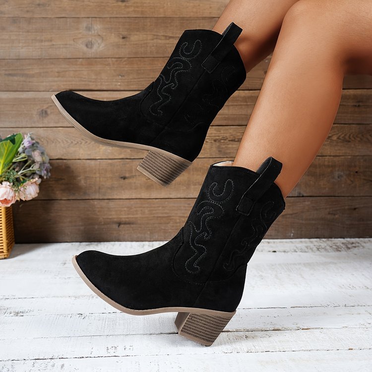 Retro Embroidered Pointed Toe Western Boots