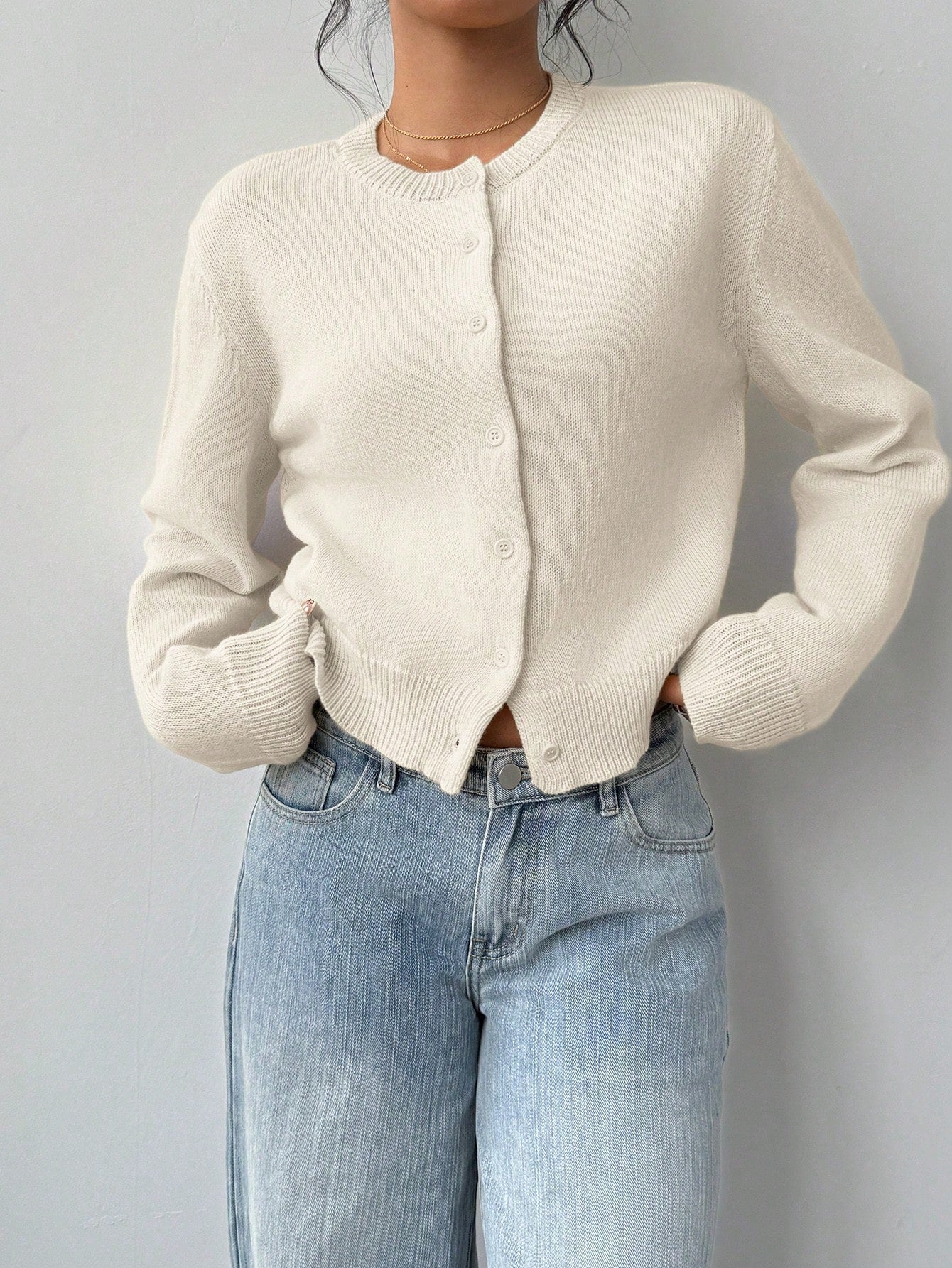 Chic Round Neck Slim Knit Cardigan