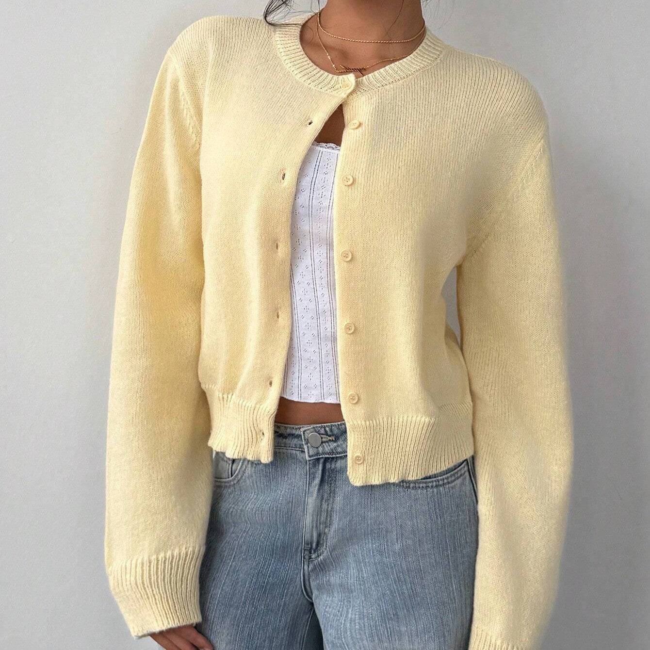 Chic Round Neck Slim Knit Cardigan
